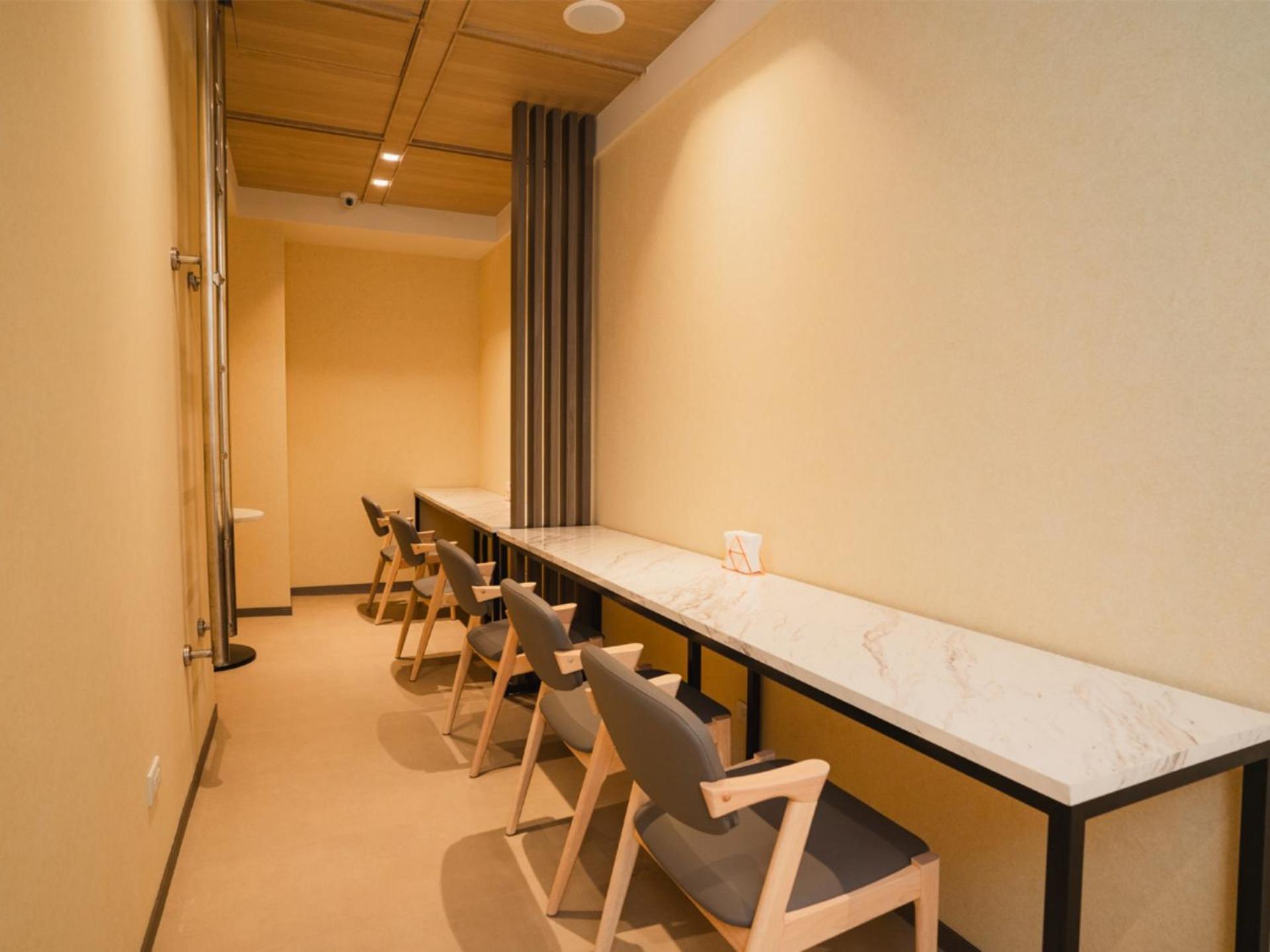 Royal Rose Hotel Zhongshan Taipei Exterior photo
